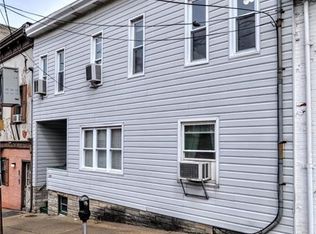 219 2nd St #2, Monongahela, PA 15063