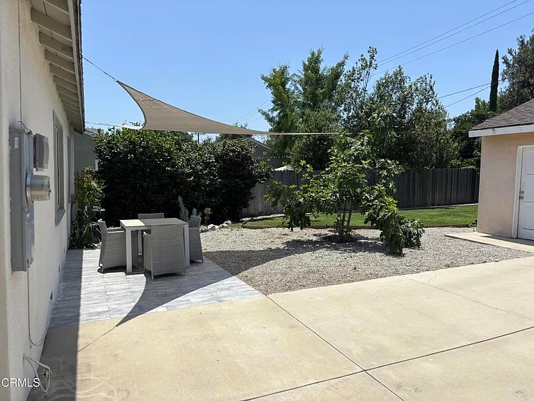 1725 Harding Ave — Photo 16