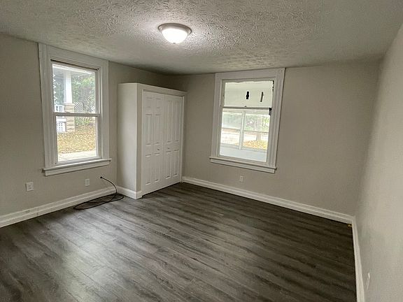 2nd image of 37 Magnolia Ave