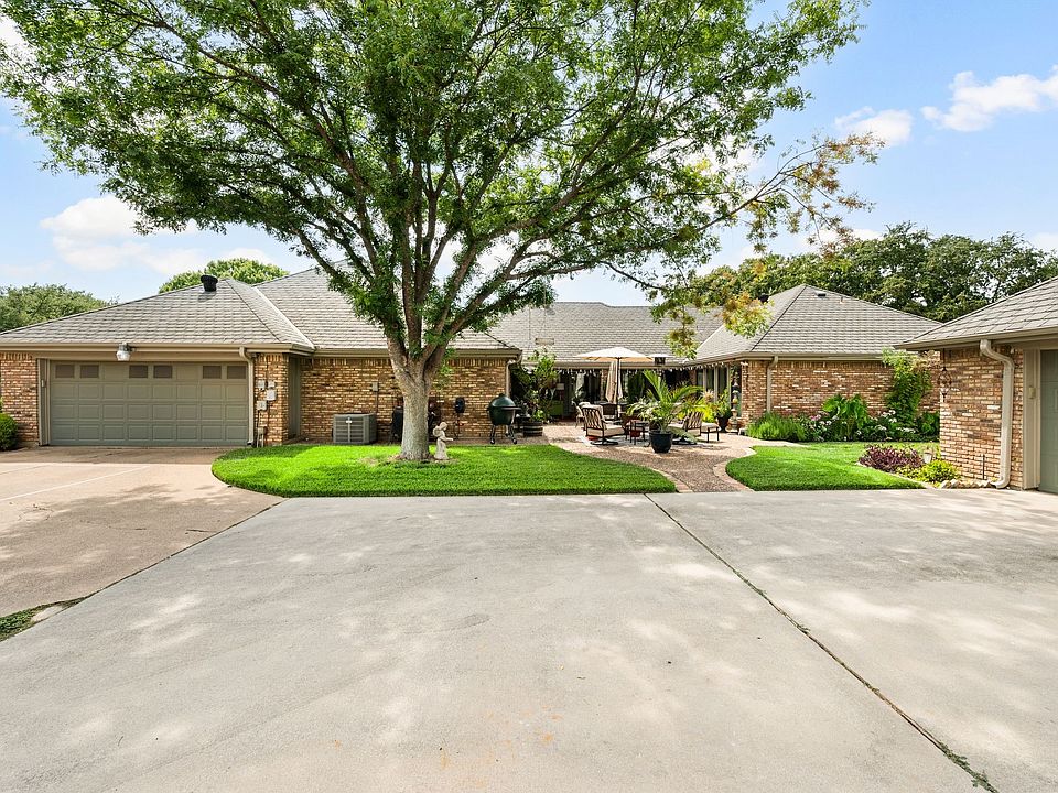1st image of 3712 Hillwood Way