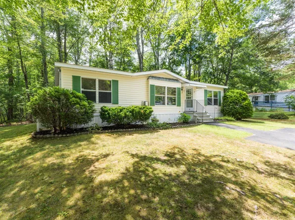 4 Erin Lane, Rochester, NH 03868-5804