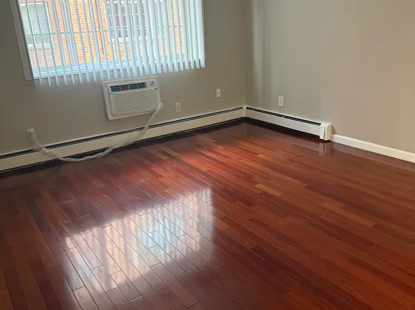 21 Staples Ave, Everett, MA