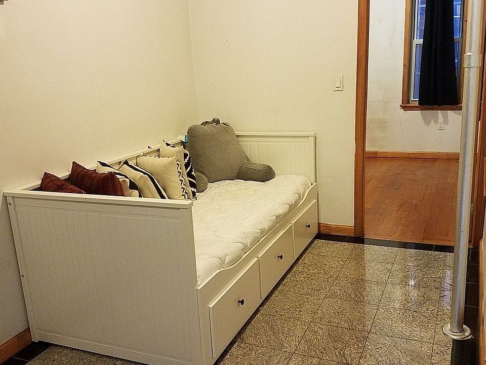 2nd image of 70 Forsyth St APT 12