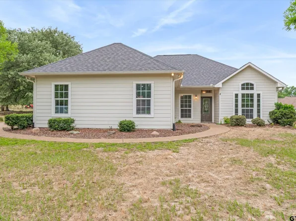 274 Sonora Ln, Holly Lake Ranch, TX 75765