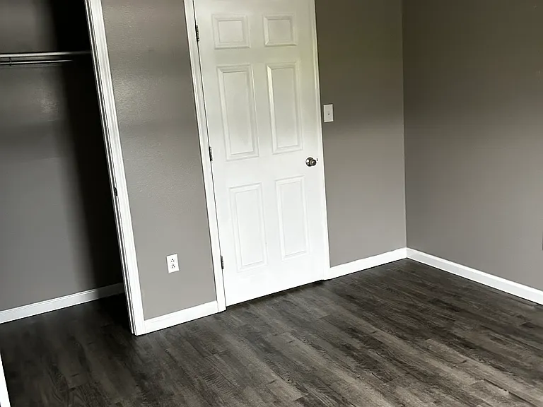 101 Eastgate Dr #B — Photo 4