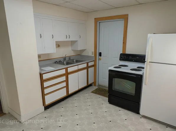 209 Mount Pleasant St #2, Saint Johnsbury, VT 05819