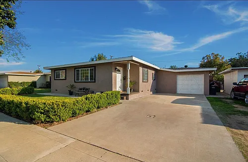 1208 W Sycamore Ave Photo 1