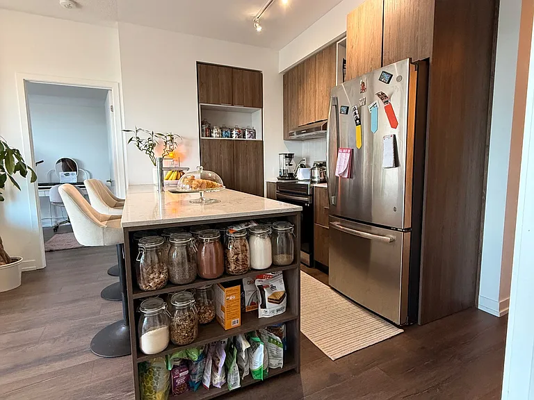 2520 Eglinton Ave W #1322 — Photo 7