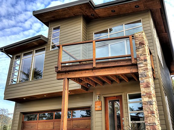 2 stories of ocean elegance