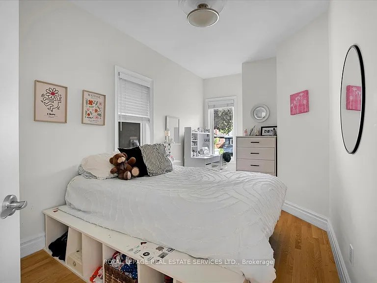 85 Bedford Park Ave — Photo 24