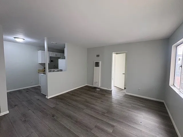 935 S Grand View St #2 — Photo 3