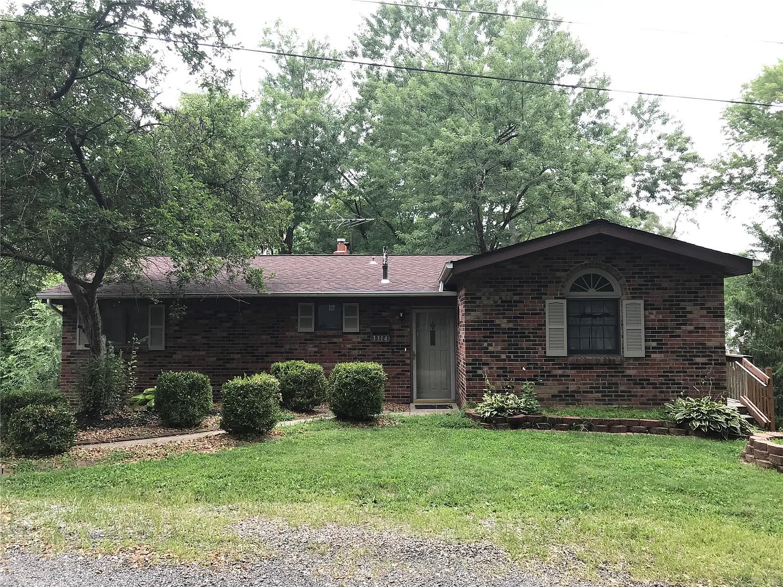 3314 Vernier Ave photo 1