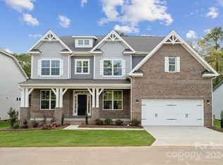 10316 Idlewild Rd, Matthews, NC 28105