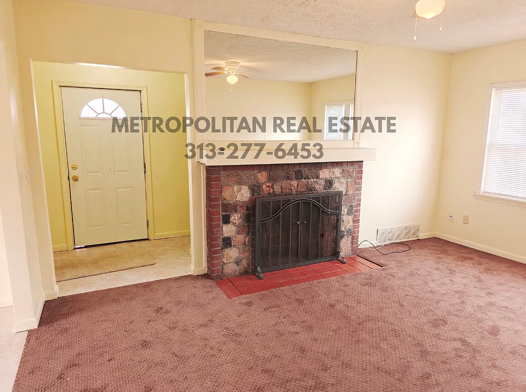 4 bed, 1.5 bath, 1364 sqft, $1,750 — Photo 2