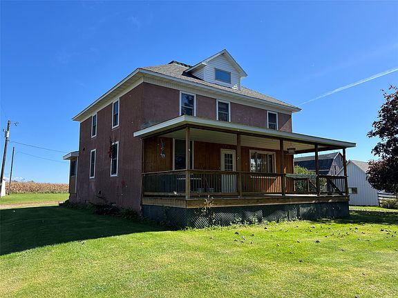3rd image of 1069 2nd Street