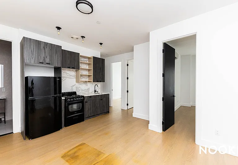 1189 Broadway #2B — Photo 1