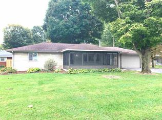 12118 S Kernwood Dr, Muncie, IN 47302