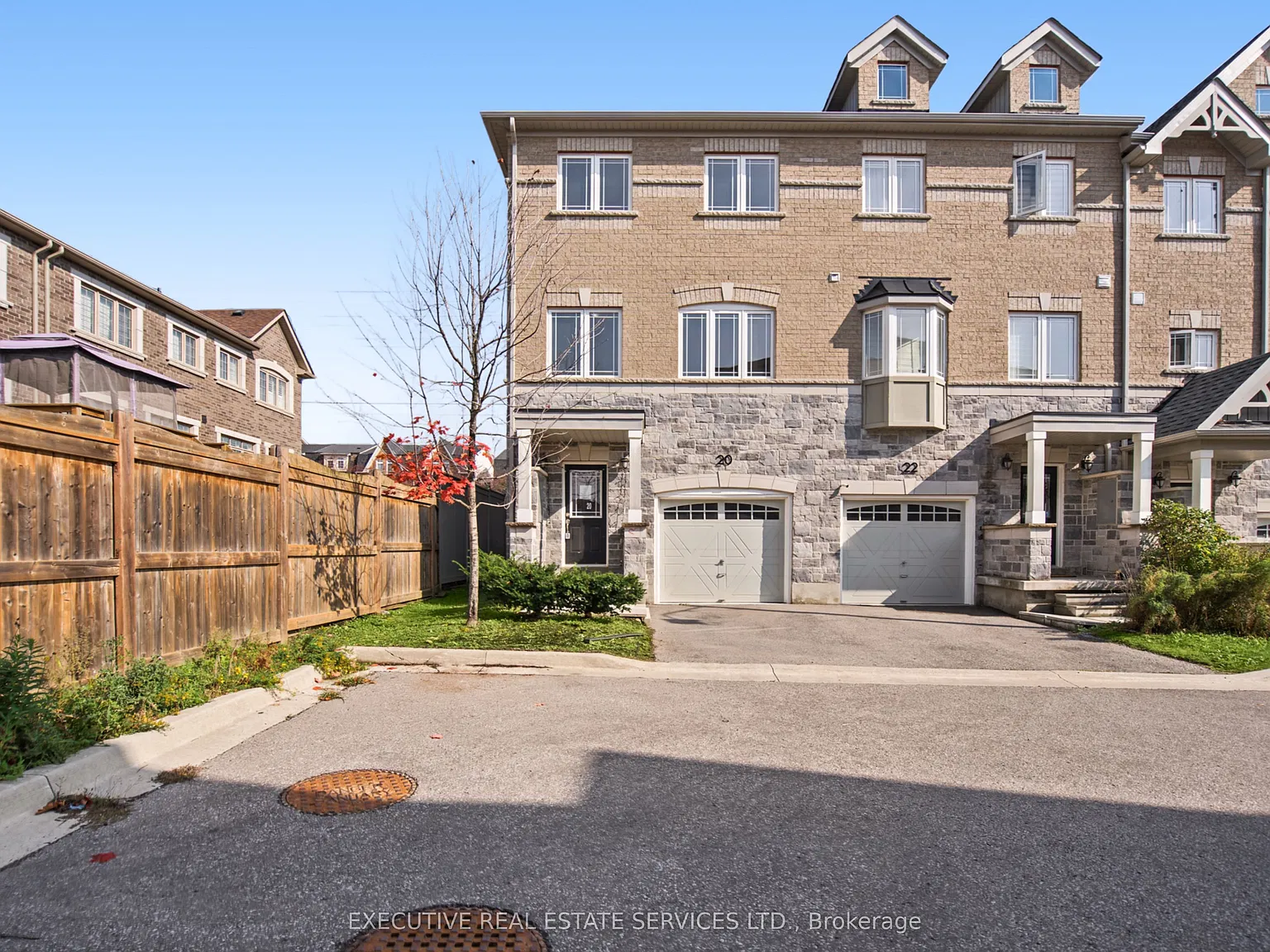 4 bed, $2,900 — Photo 2