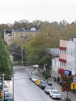 Rented by Space Real Estate | media 42