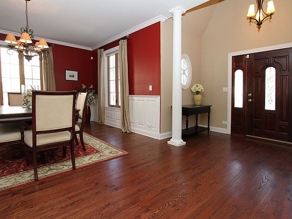 2nd image of 630 N Spring Ave