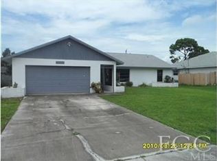 17452 Oriole Rd, Fort Myers, FL 33967