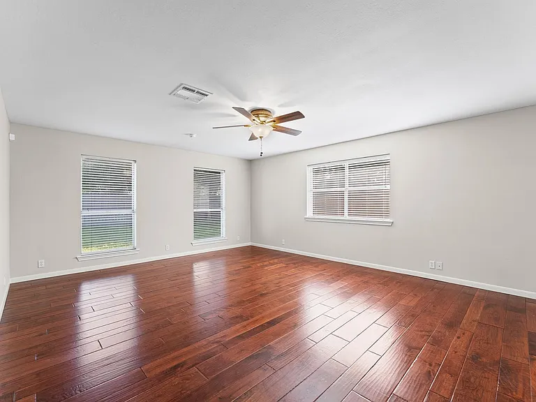 2562 Kevin Ln — Photo 16