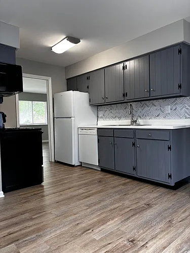 3137-3139 Silver Rock Ave #3137 Photo 1
