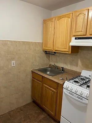 Rented by K & O Realty Associates Inc. | media 18