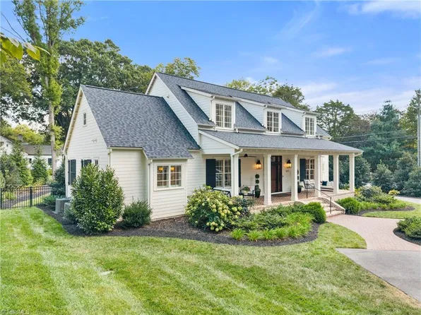 2671 Chatham Farm Rd, Winston Salem, NC 27106