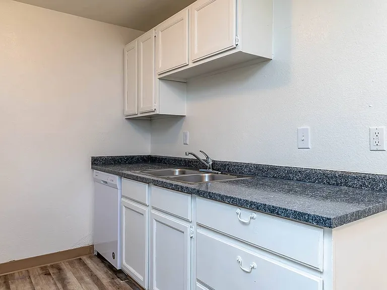 Sedona Apartment Homes — Photo 46