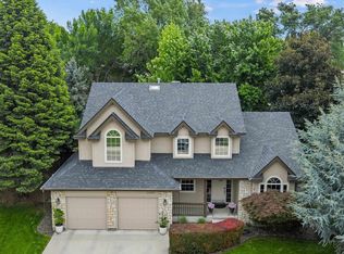 2455 E Heathfield Ct, Eagle, ID 83616