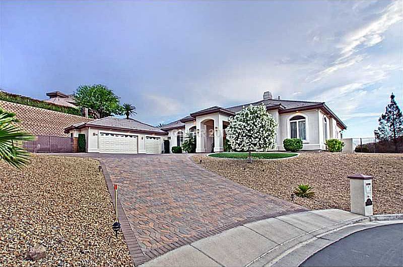 1st image of 990 Feather Haven Ct