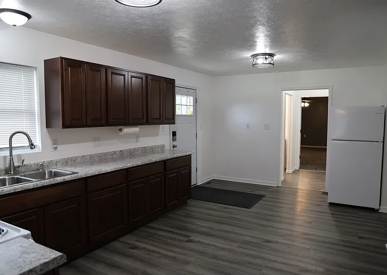 119 S Cottonwood Dr — Photo 13