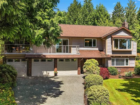 1772 Barrett Dr, North Saanich, BC V8L 4V1