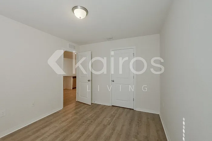 9120 Aegean Cir — Photo 12