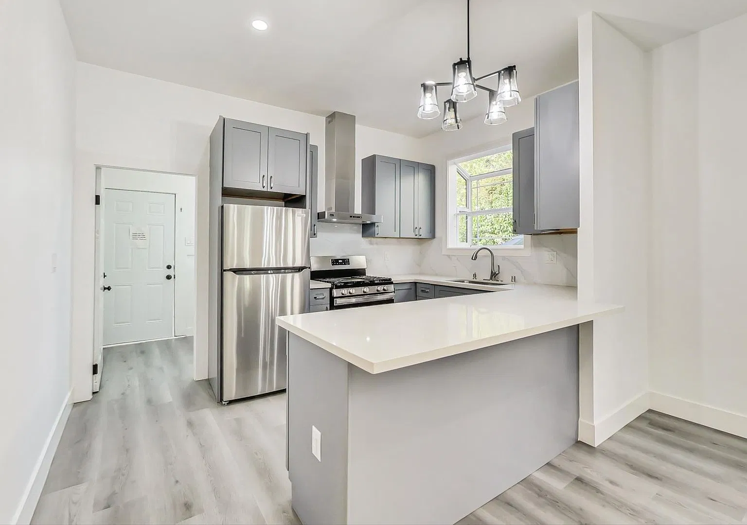 Modern Tranquility: Your Bright Oasis Awaits in this Refreshed 2BR/1BA Gem with New Amenities! — Photo 2