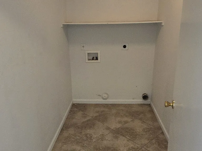 2611 W Gypsum Ave — Photo 12