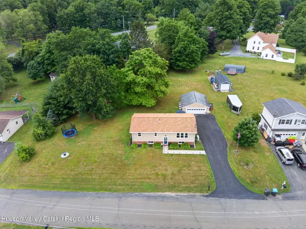 28 Lakeview Drive, Valatie, NY 12184