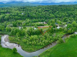 859 River Rd, Stowe, VT 05672