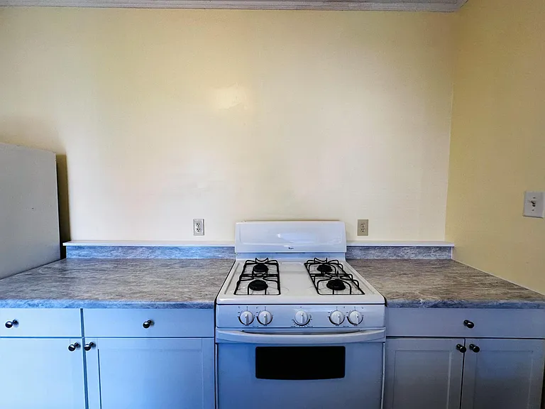235 Kalorama St #C — Photo 14