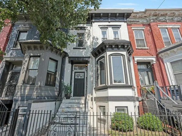 116 Clinton Ave, Jersey City, NJ 07304