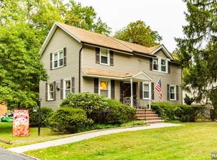 392 Maple St, Haworth, NJ 07641