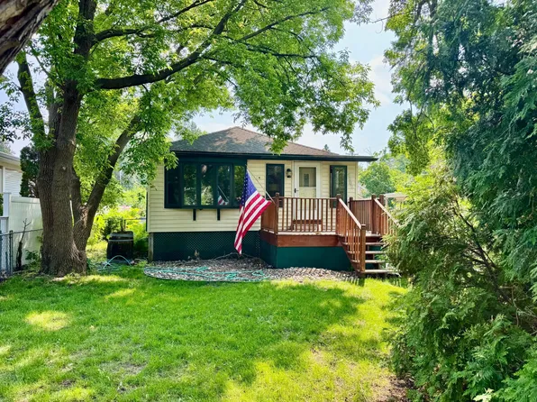 4962 Stewart Ave, White Bear Lake, MN 55110