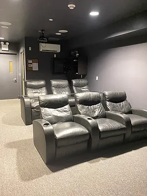 Rented by Chana Ofek, LREB | media 47