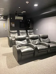 Rented by Chana Ofek, LREB