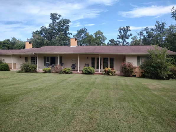 191 Wren Ave, Trenton, GA 30752