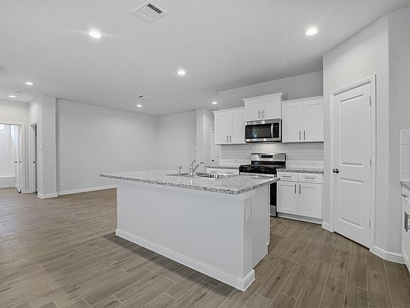 5th image of 5465 Red Fern Ln