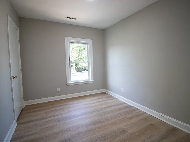 431 Greenwich Ave #2B — Photo 7