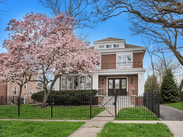 9230 S Pleasant Ave, Chicago, IL 60643
