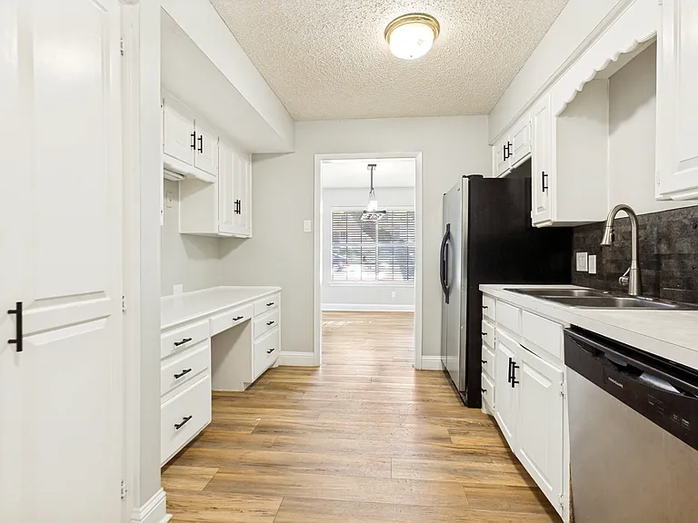 14372 Haymeadow Cir — Photo 15